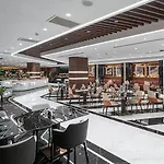 Grand Shapphire 4 Sea View Apartment