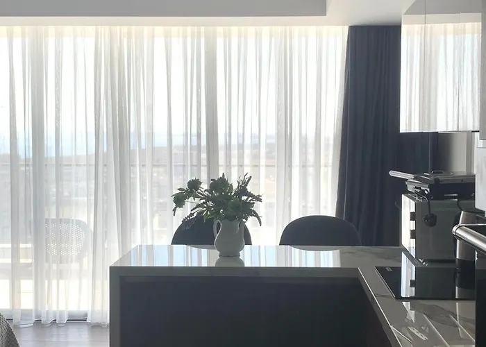 Grand Shapphire 4 Sea View Apartament *