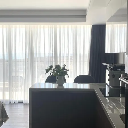 Grand Shapphire 4 Sea View Apartman *