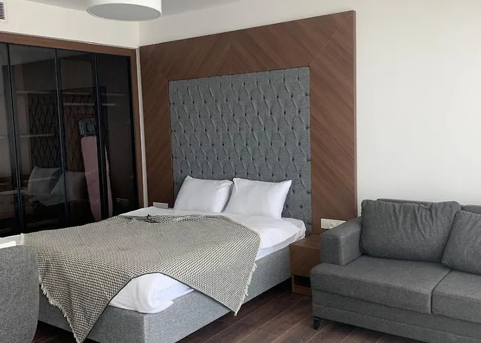 Grand Shapphire 4 Sea View 파라림니