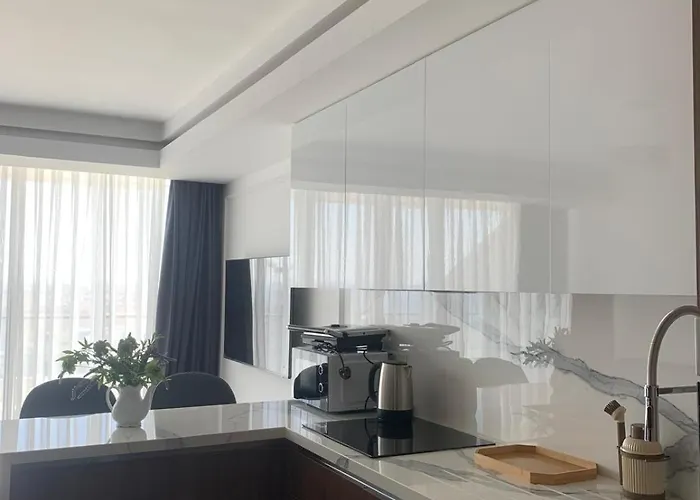 Grand Shapphire 4 Sea View 파라림니